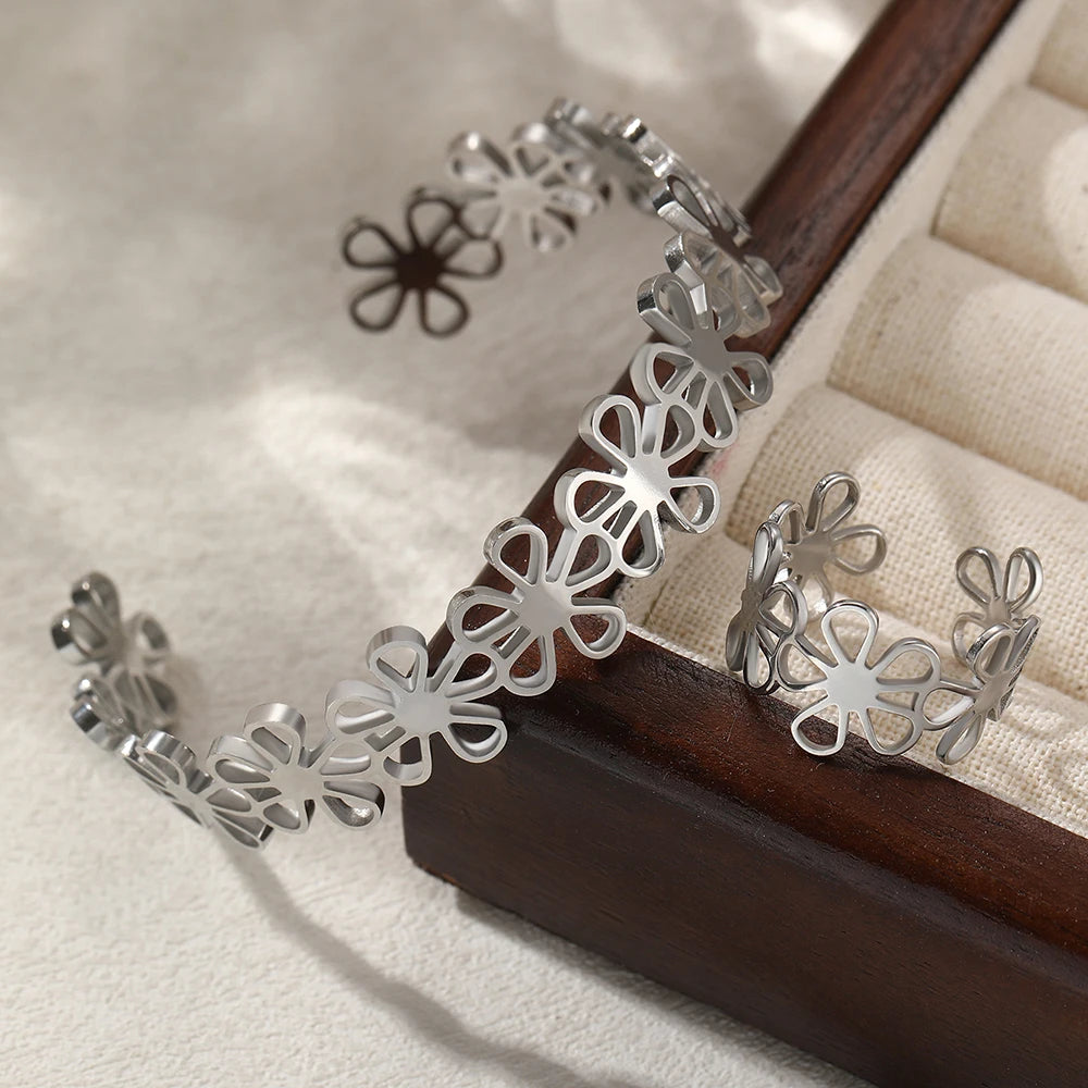 The Florentine Lattice Set